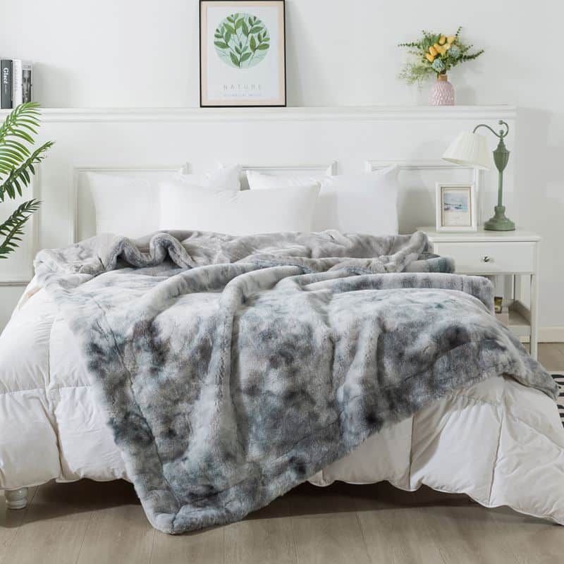 שמיכת קטיפה זוגית דגם מינק אקסלוסיב יוקרתית גודל 200/220 צבע אפור