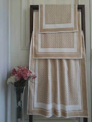 מגבת דגם BROOKLYN CREAM-GOLD מבחר גדלים החל מ-