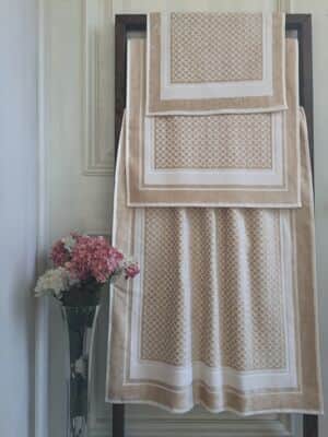 מגבת דגם BROOKLYN CREAM-GOLD מבחר גדלים החל מ-