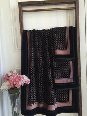 מגבת דגם BROOKLYN BLACK-BROWN מבחר גדלים החל מ-