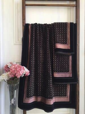 מגבת דגם BROOKLYN BLACK-BROWN מבחר גדלים החל מ-