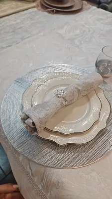 מפה שולחן יוקרתית דגם ברוקלין זהב מבחר מידות החל מ-