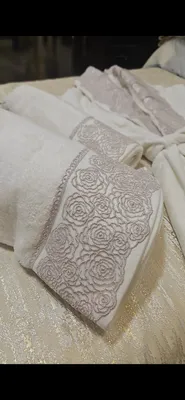 סט חלוק מגבת יוקרתי משולב תחרה + מגבת פנים + מגבת ענק M