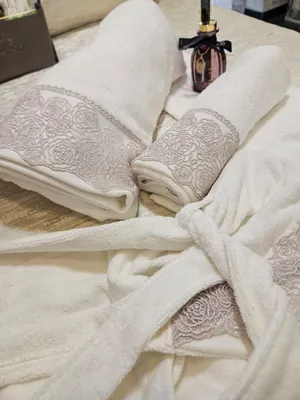 סט חלוק מגבת יוקרתי משולב תחרה + מגבת פנים + מגבת ענק M