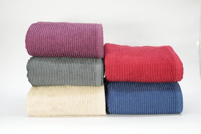 4 מגבות מטבח איכותיות מבית מצעית 50/70 ס"מ מגוון צבעים