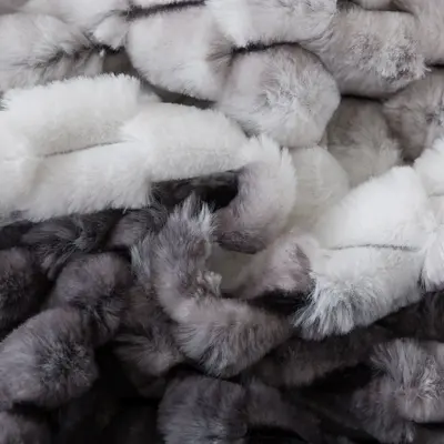 סט מצעי קטיפה זוגי רחב 180/200 דגם קורל אפור