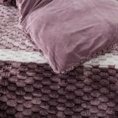 סט מצעי קטיפה זוגי 160/200 דגם קורל סגול