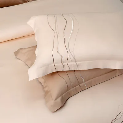 סט מצעים זוגי רחב 180/200 דגם יוניק מוקה