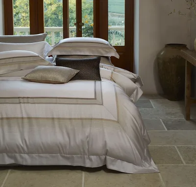 סט מצעים זוגי רחב 180/200 דגם מלודי