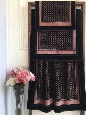 מגבת דגם BROOKLYN BLACK-BROWN מבחר גדלים החל מ-