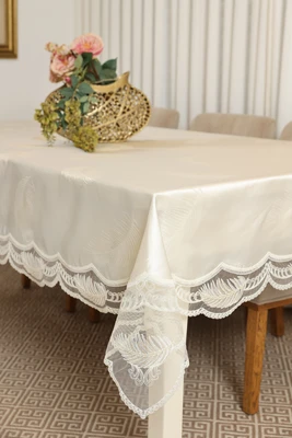 מפת שולחן יוקרתית דגם הילרי אופוויט החל מ-